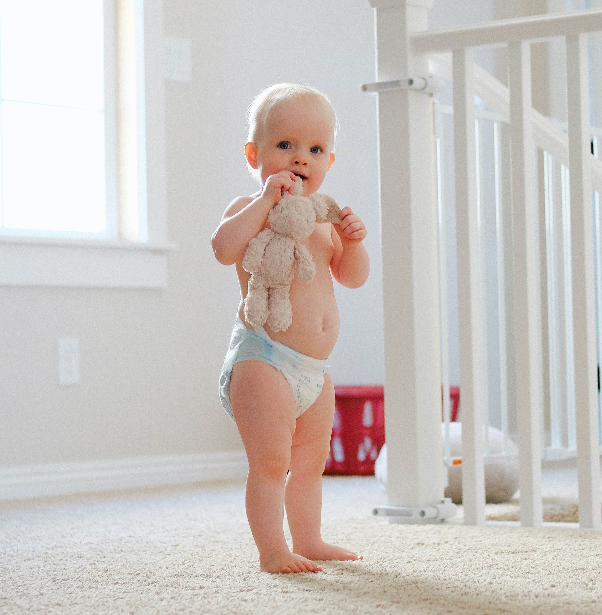 toddler-in-diapers-teresitas-nest-sleepcoaching-happy